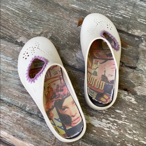 DAFNA
SLIP-ON RUBBER CLOGS - Picture 3 of 5